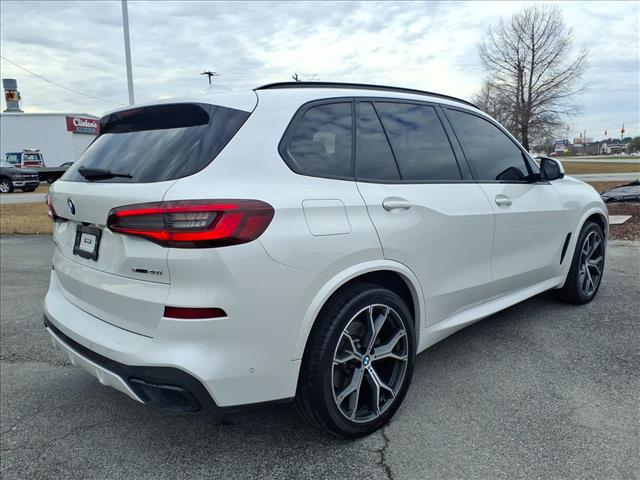2022 BMW X5 sDrive40i:1017U