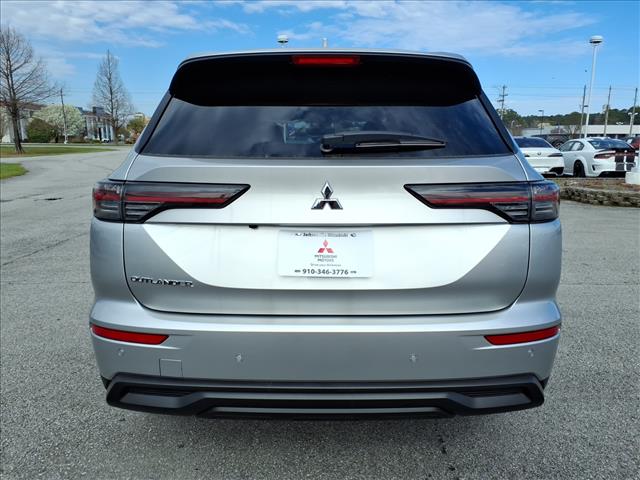 2026 Mitsubishi Outlander ES:1042N