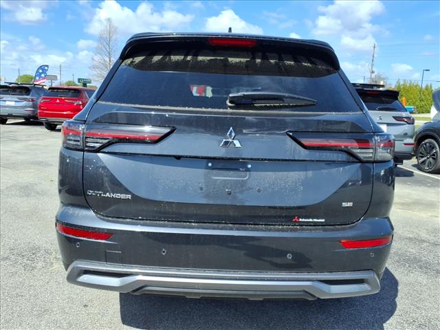 2026 Mitsubishi Outlander SE:1032N