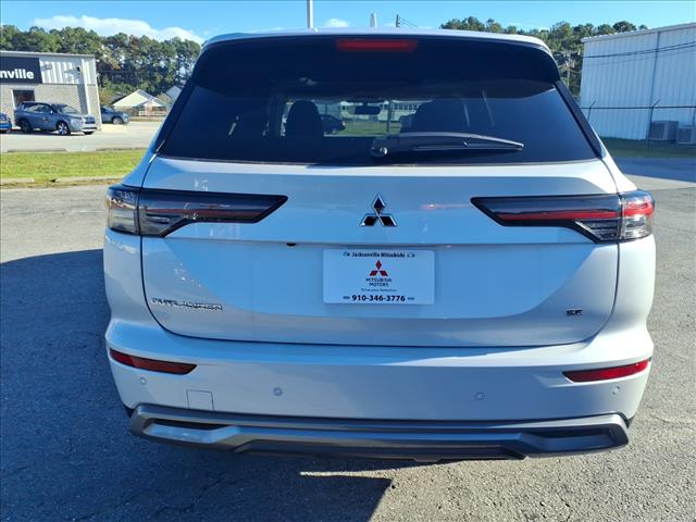 2026 Mitsubishi Outlander SE:1076N