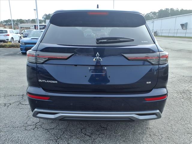 2025 Mitsubishi Outlander SE:2187M