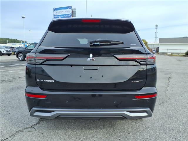 2025 Mitsubishi Outlander Platinum Edition:2188M