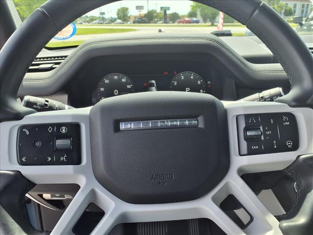 2025 Land Rover Defender S:1059U