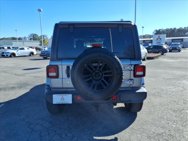 2020 Jeep Wrangler Unlimited Sahara:1048U