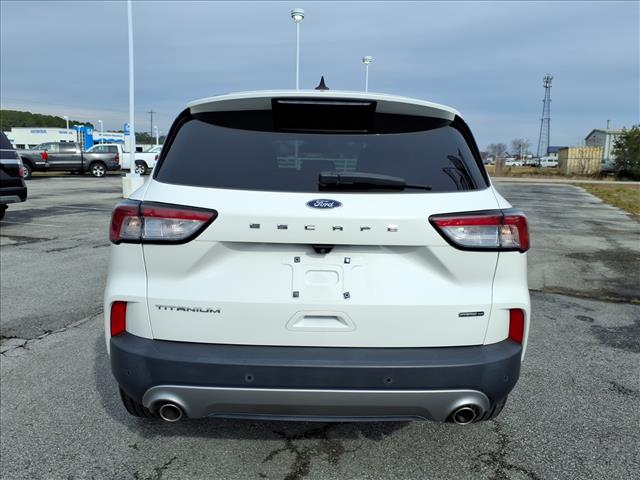 2022 Ford Escape Hybrid Titanium:1001U