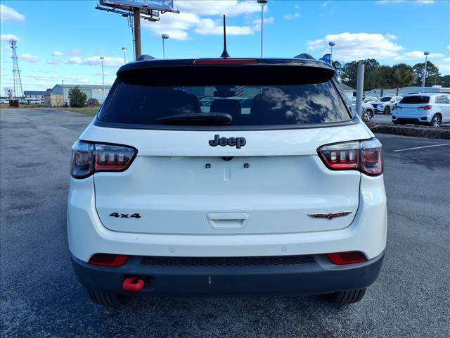 2021 Jeep Compass Trailhawk:1011U