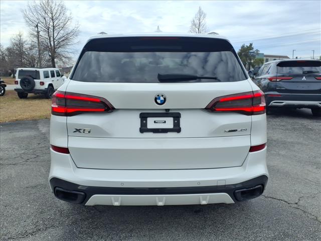 2022 BMW X5 sDrive40i:1017U