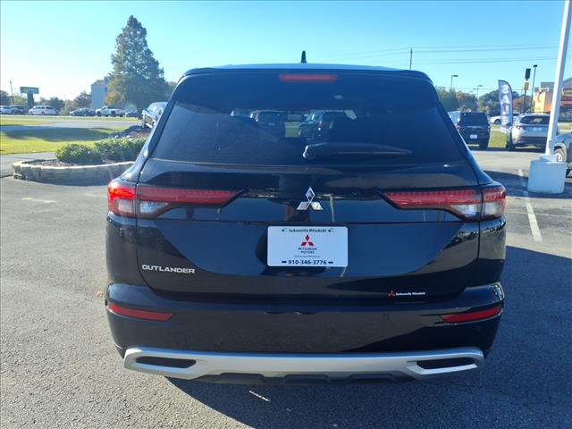 2022 Mitsubishi Outlander SE:1071NA