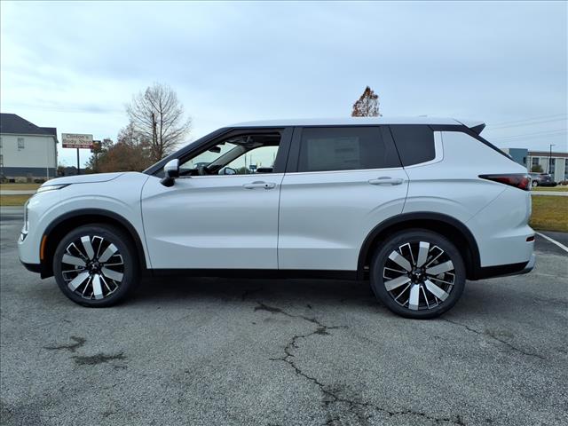 2025 Mitsubishi Outlander SE:2181M