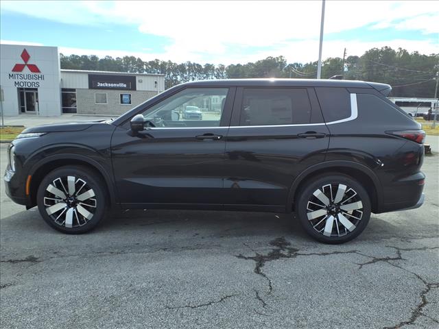 2025 Mitsubishi Outlander SE:2182M