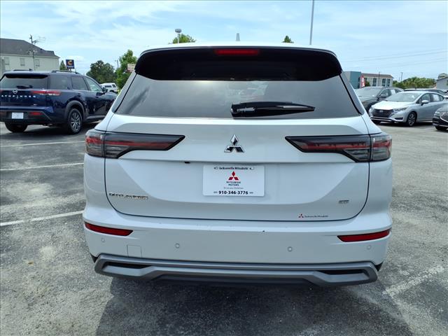 2025 Mitsubishi Outlander SE:1167U