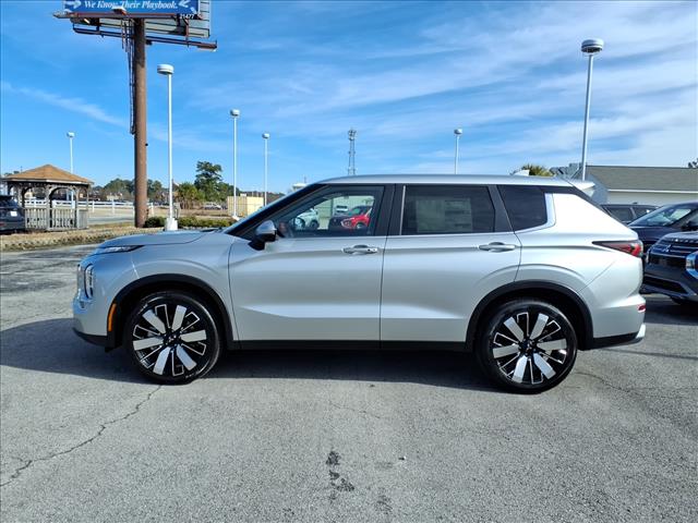 2026 Mitsubishi Outlander SE:1026N