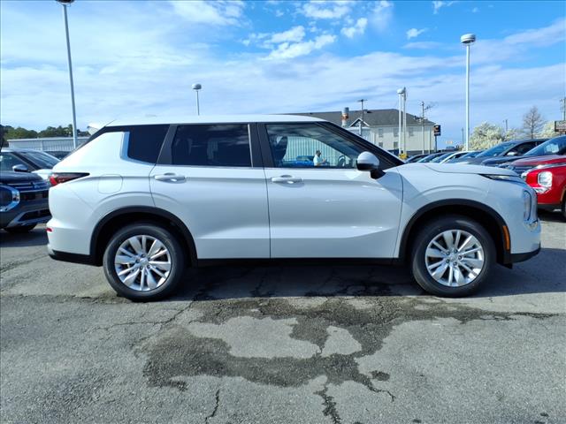 2026 Mitsubishi Outlander ES:1035N