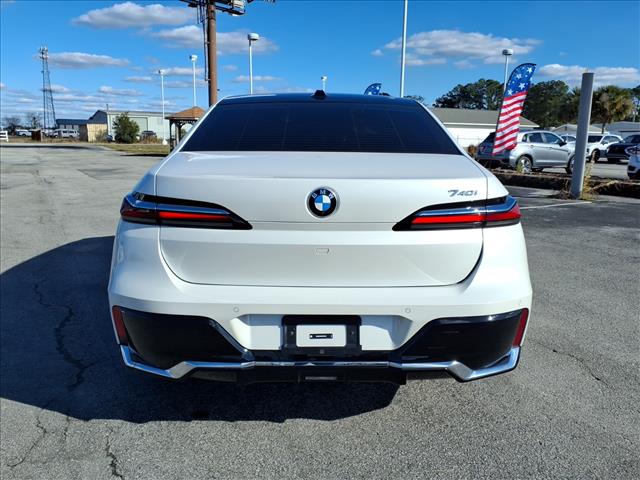 2024 BMW 7 Series 740i:1023U