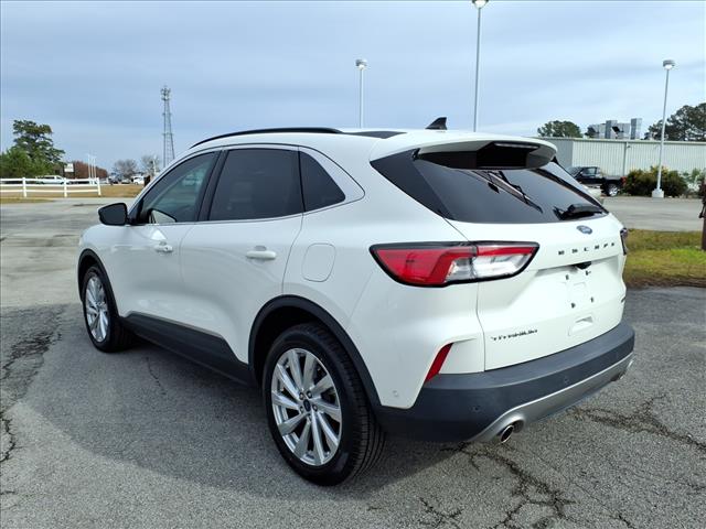 2022 Ford Escape Hybrid Titanium:1001U