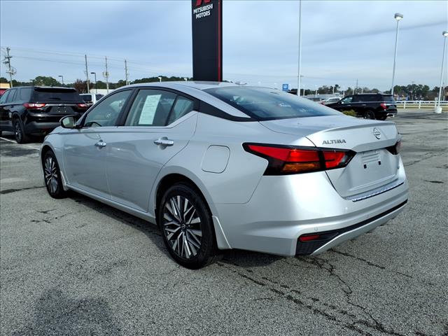 2023 Nissan Altima 2.5 SV:16981P