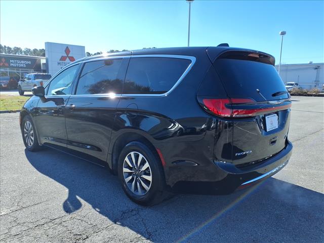 2024 Chrysler Pacifica Plug-In Hybrid Hybrid Select:1060U