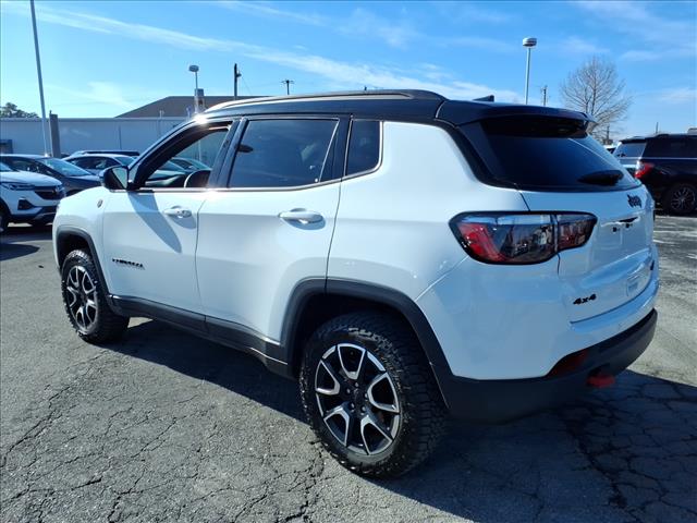 2024 Jeep Compass Trailhawk:1036U