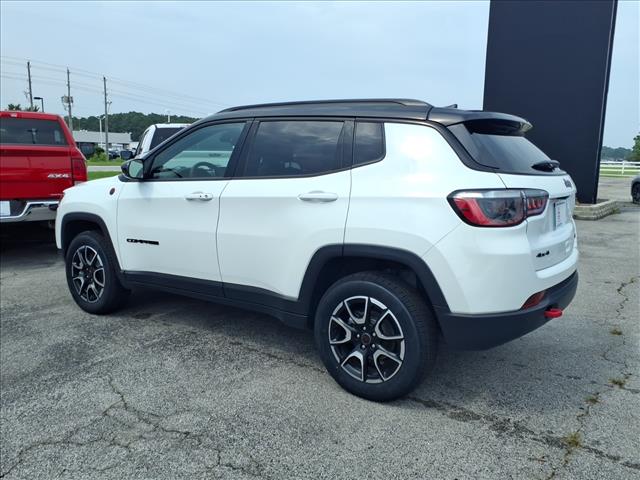 2025 Jeep Compass Trailhawk:1232U