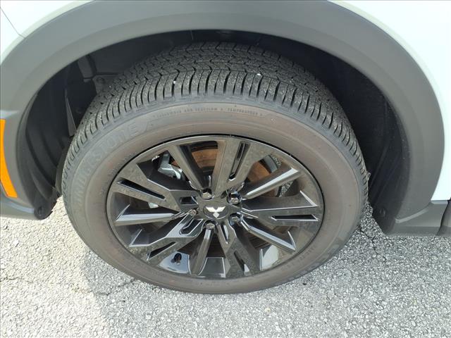 2025 Mitsubishi Eclipse Cross Black Edition:2175M