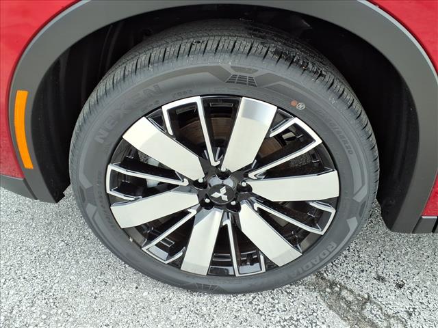 2025 Mitsubishi Outlander SE:2189M