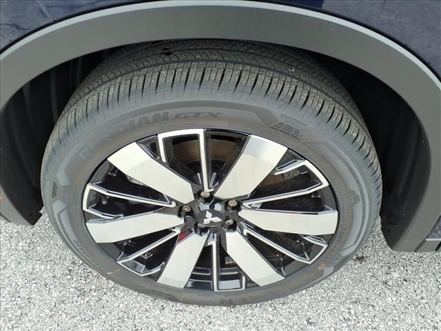 2025 Mitsubishi Outlander SE:2183M