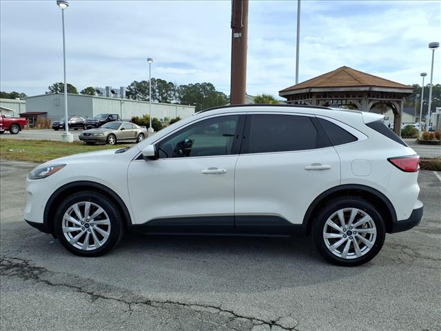 2022 Ford Escape Hybrid Titanium:1001U