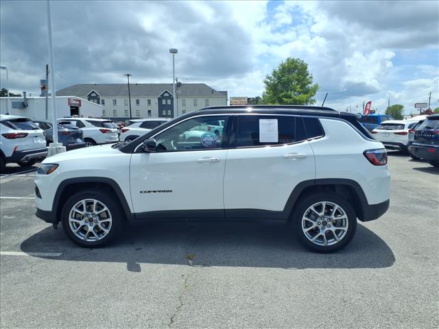 2025 Jeep Compass Limited:1236U