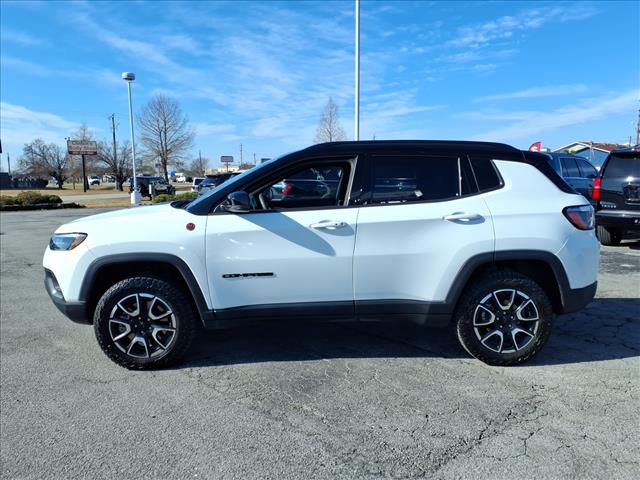 2024 Jeep Compass Trailhawk:1036U