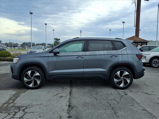 2025 Volkswagen Taos SE:1096U