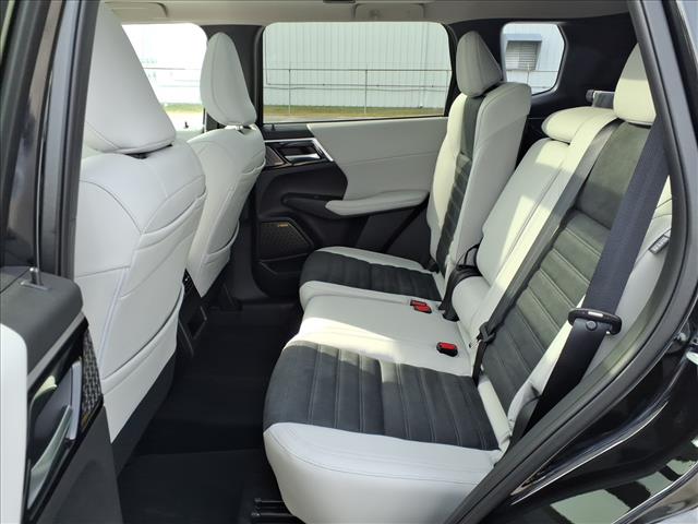 2025 Mitsubishi Outlander SE:2195M