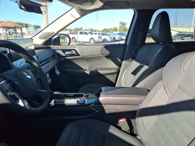 2026 Mitsubishi Outlander SE:1070N