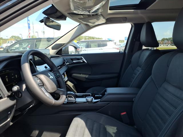 2026 Mitsubishi Outlander SE:1045N