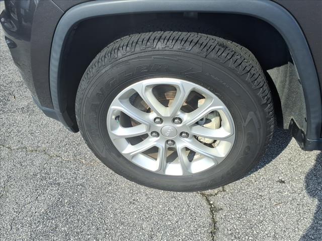 2021 Jeep Grand Cherokee Laredo E:1305U