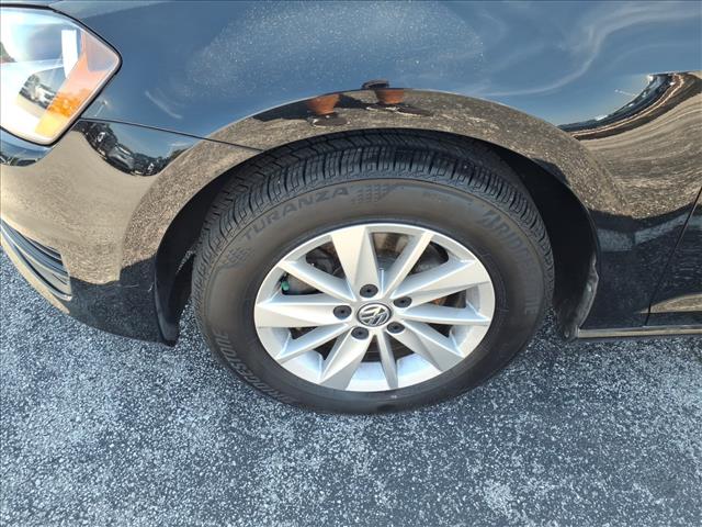 2016 Volkswagen Golf SportWagen TSI S:1143U