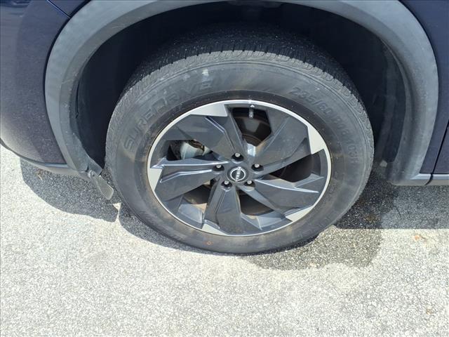 2024 Nissan Rogue SV:1244U