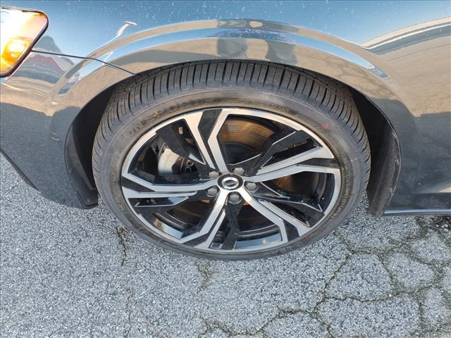 2024 Volvo S60 Plus Dark Theme:1102U