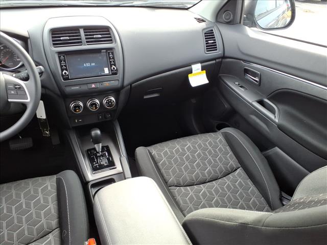 2025 Mitsubishi Outlander Sport ES:2200M