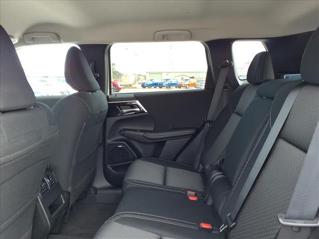 2026 Mitsubishi Outlander ES:1042N