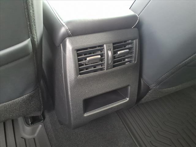 2025 Mitsubishi Outlander SE:2182M