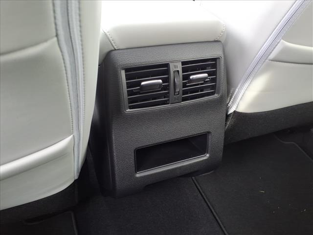 2025 Mitsubishi Outlander SE:2189M