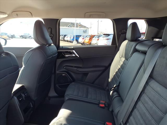 2026 Mitsubishi Outlander SE:1020N