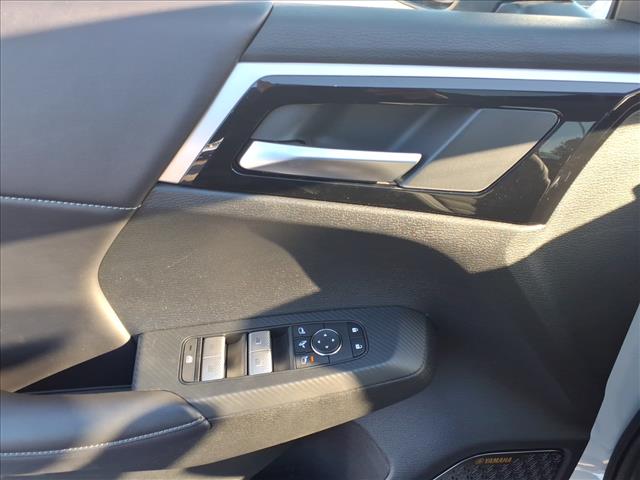 2026 Mitsubishi Outlander SE:1076N