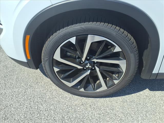 2024 Mitsubishi Outlander PHEV SE:1157U