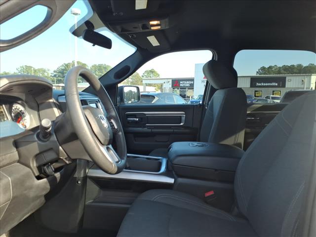 2023 RAM 1500 Classic Warlock:1069U