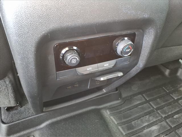 2024 Chevrolet Traverse FWD LT:1029U