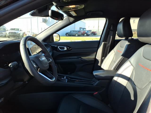 2025 Jeep Compass Trailhawk:1066U