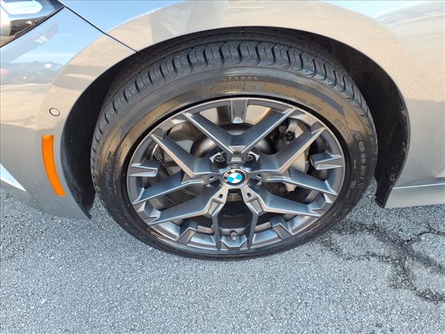 2025 BMW 3 Series 330i:1020U