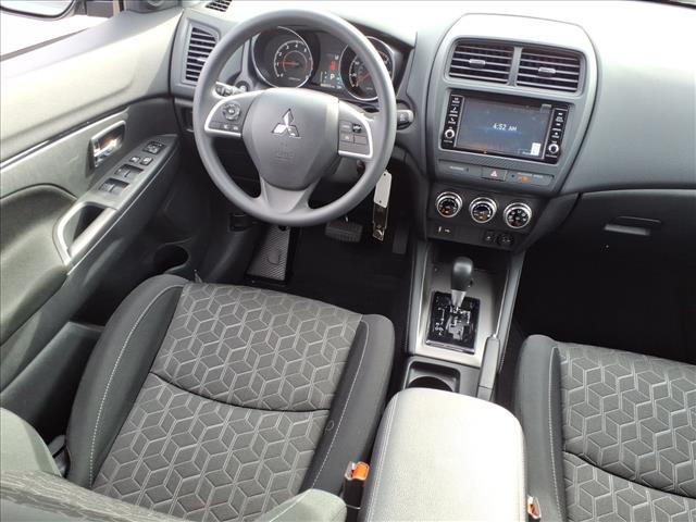 2025 Mitsubishi Outlander Sport ES:2200M