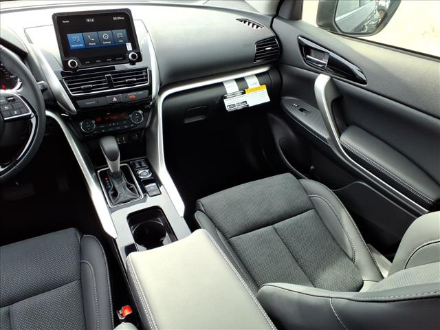 2026 Mitsubishi Eclipse Cross SE:2203M